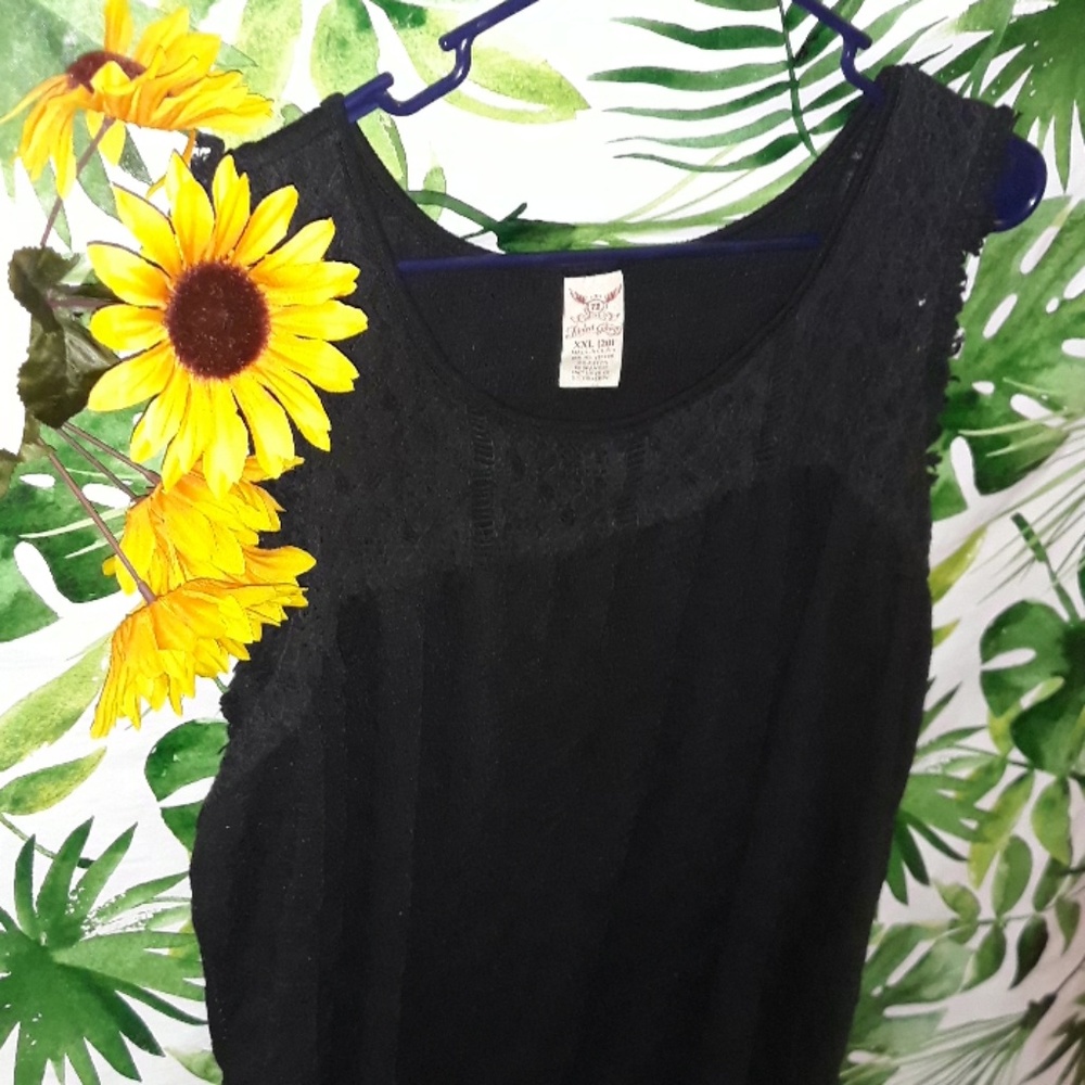 Faded glory black blouse